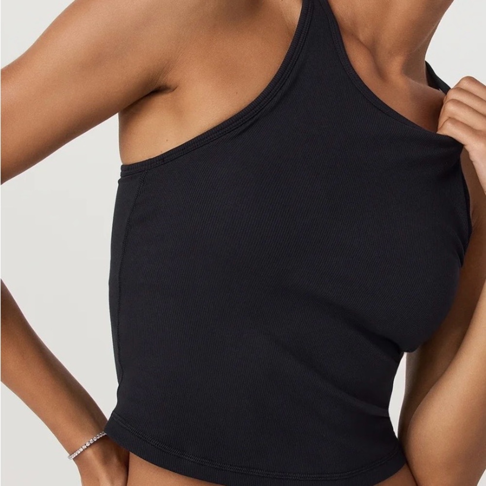 Vuori Black Asymmetrical Tank Top
